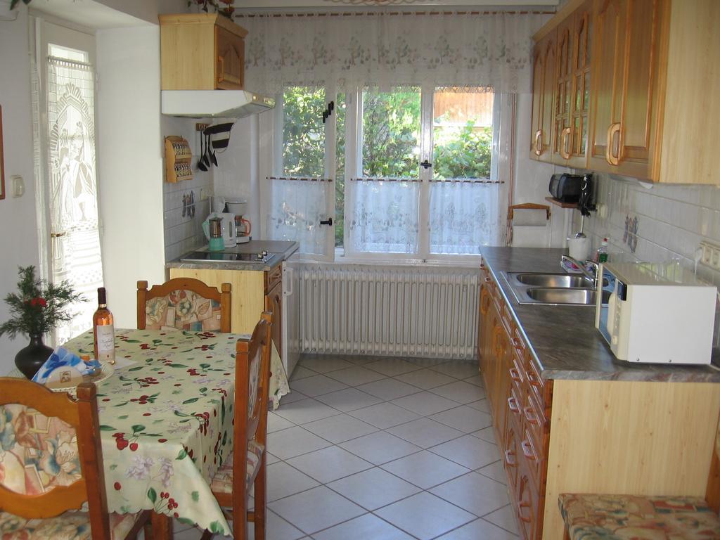Családi Vendégház Eger Camera foto