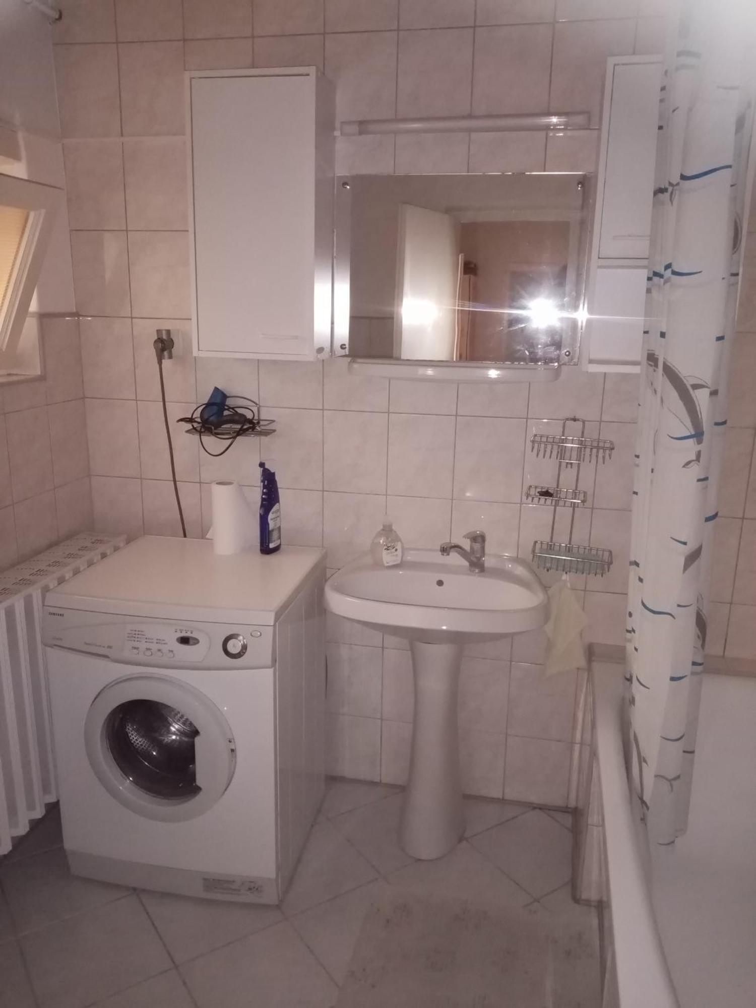 Családi Vendégház Eger Esterno foto