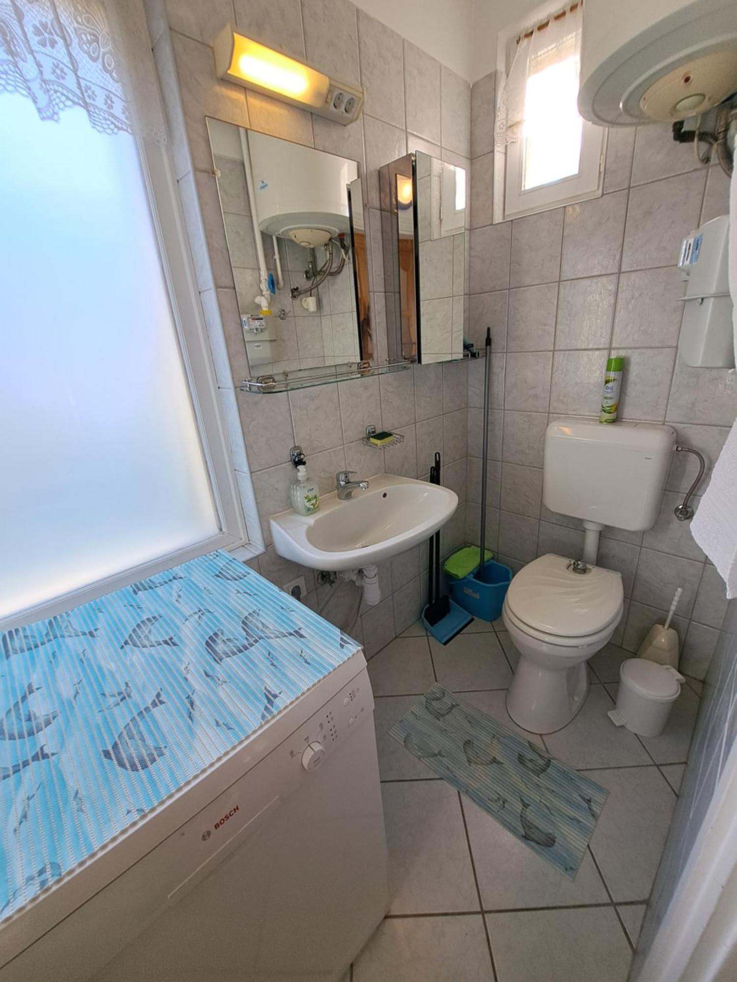 Családi Vendégház Eger Esterno foto