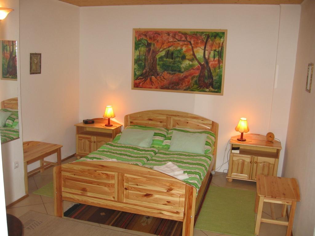 Családi Vendégház Eger Camera foto